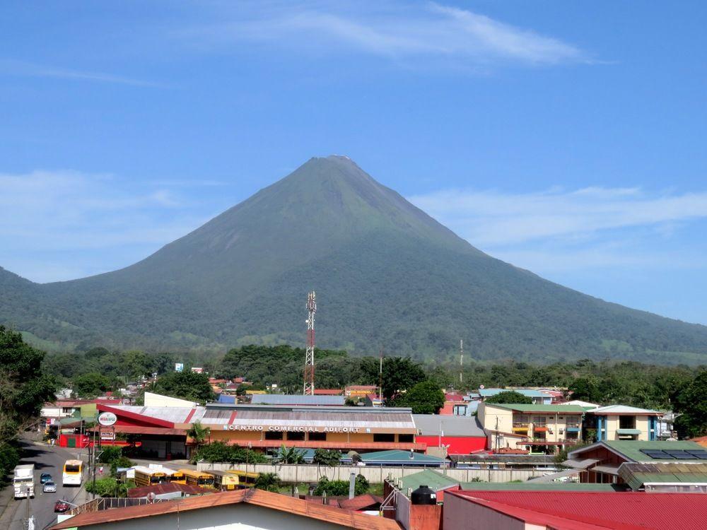 Hotel La Fortuna Екстериор снимка