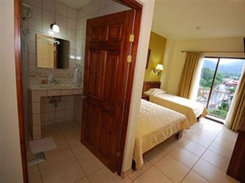Hotel La Fortuna Екстериор снимка