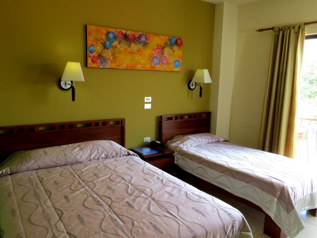 Hotel La Fortuna Екстериор снимка