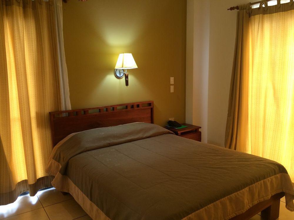 Hotel La Fortuna Екстериор снимка