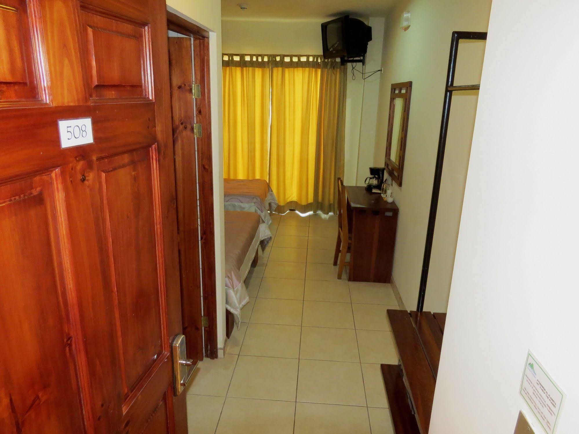 Hotel La Fortuna Екстериор снимка