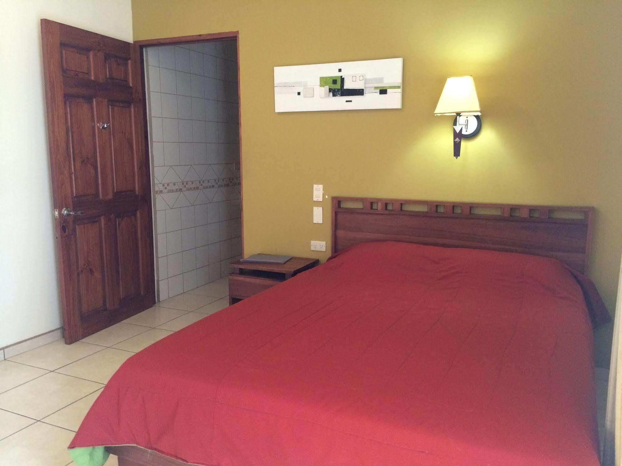 Hotel La Fortuna Екстериор снимка