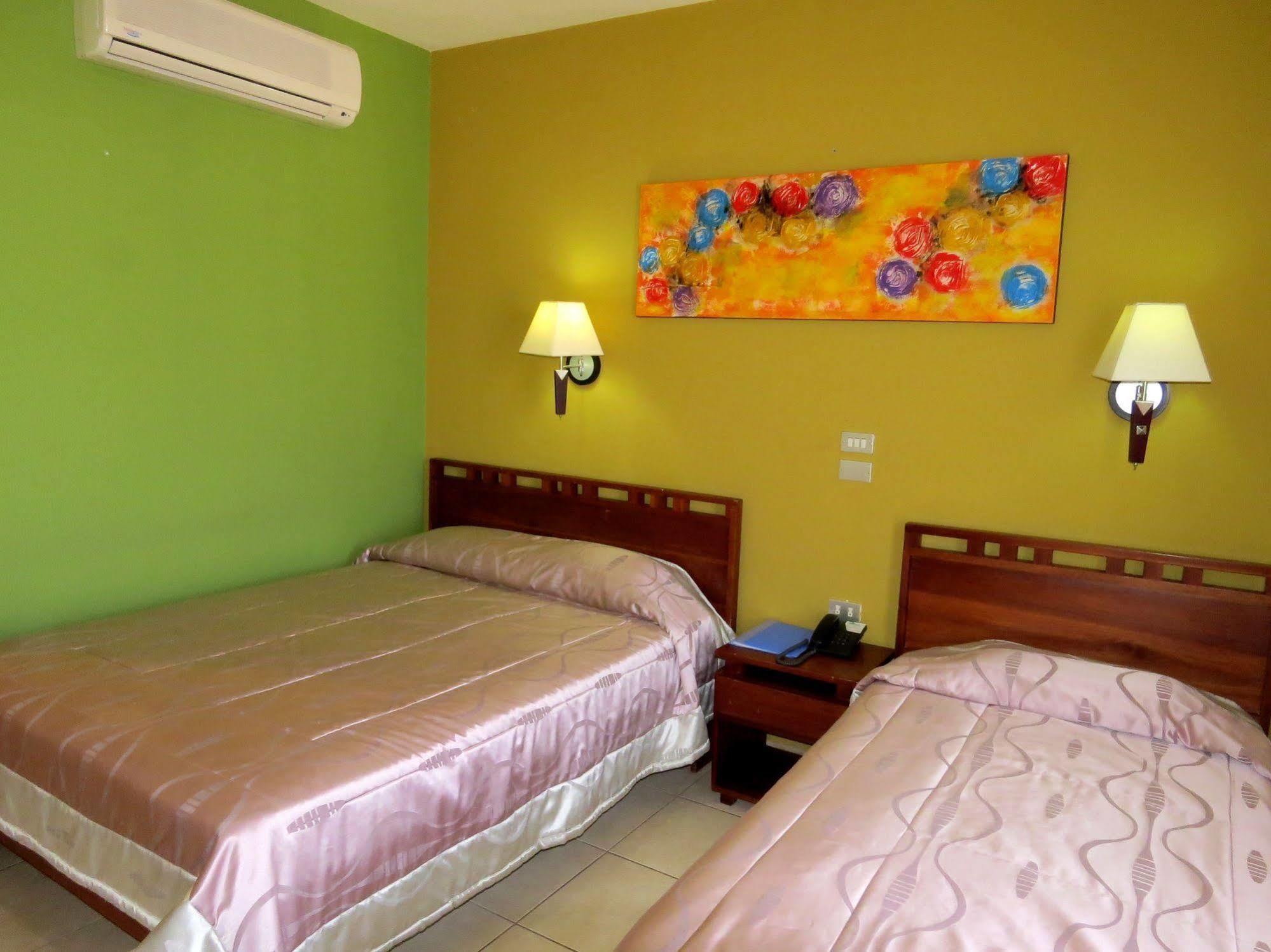 Hotel La Fortuna Екстериор снимка